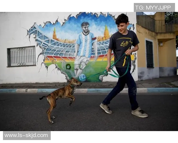 海地足球明星巴尔德斯的传奇之路与对家乡的深厚情感 海地足球明星巴尔德斯的传奇之路与对家乡的深厚情感