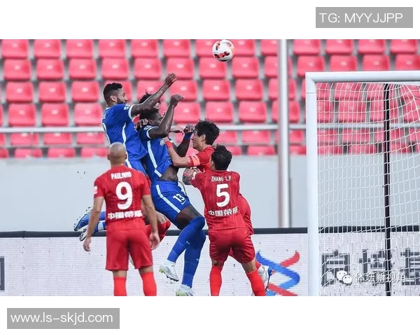 西安足球队强势领跑联赛积分榜以52分稳居第一名 西安足球队强势领跑联赛积分榜以52分稳居第一名