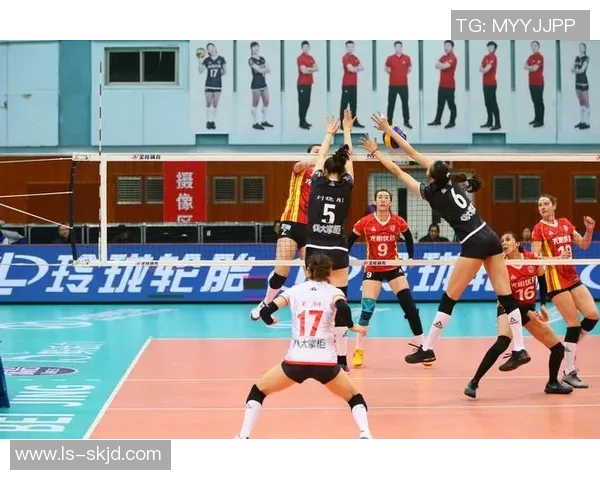 赛后分析:上海排球队与深圳排球队的竞技状态与表现对比 赛后分析:上海排球队与深圳排球队的竞技状态与表现对比