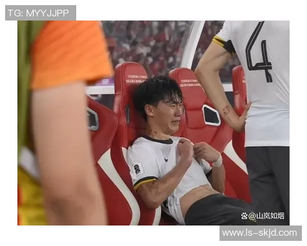 足球明星受伤瞬间回顾那些令人心痛的名场面与背后的故事 足球明星受伤瞬间回顾那些令人心痛的名场面与背后的故事