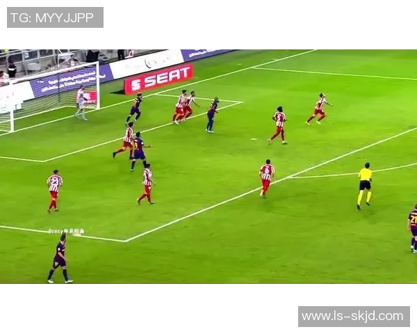 足球明星在逆境中的泪水与坚韧瞬间展现人生悲伤时刻的真实写照 足球明星在逆境中的泪水与坚韧瞬间展现人生悲伤时刻的真实写照