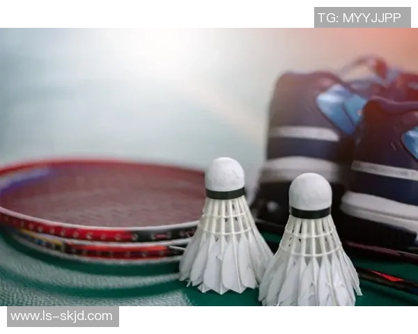 重庆羽毛球队的崛起与发展探秘展现羽毛球运动的无限魅力与力量 重庆羽毛球队的崛起与发展探秘展现羽毛球运动的无限魅力与力量